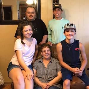 Meet your Posher, Toni